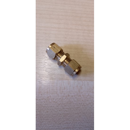 6mm x 6mm Compression Inline Brass Connector Gas BSEN1254-2 scCX-6-92A2